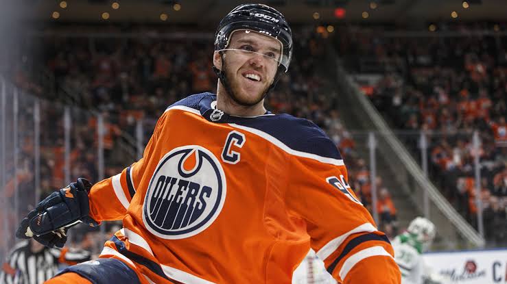 Edmonton Oilers’ Empty Seats Persist Despite Hot Start as Rogers Place Falls Nearly 2,000 Short of Capacity (photo 2)