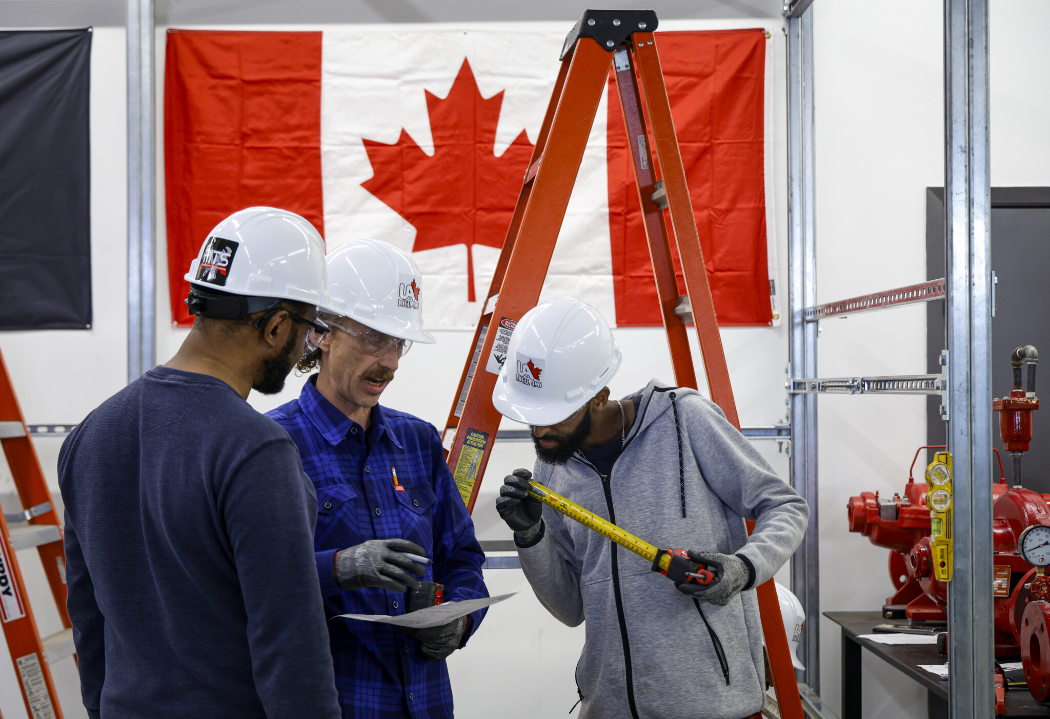 Alberta Tradespeople Can Get a $5,000 Red Seal Bonus Starting Nov. 16. Here’s Who Qualifies