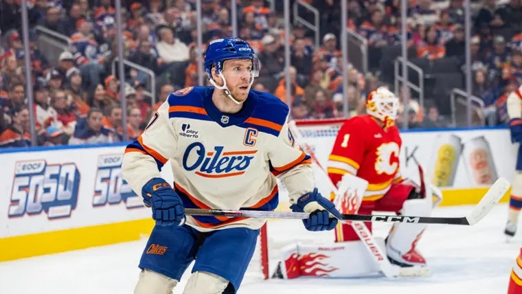 Edmonton Oilers’ Empty Seats Persist, Even as Battle of Alberta Sees McDavid Break NHL Record